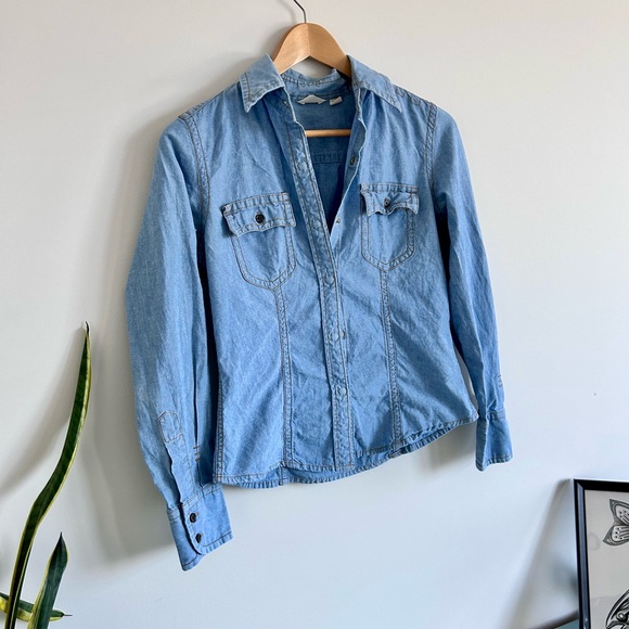 American Eagle Outfitters Denim Looking Button-Up Shirt - 100% Cotton - Picture 5 of 11